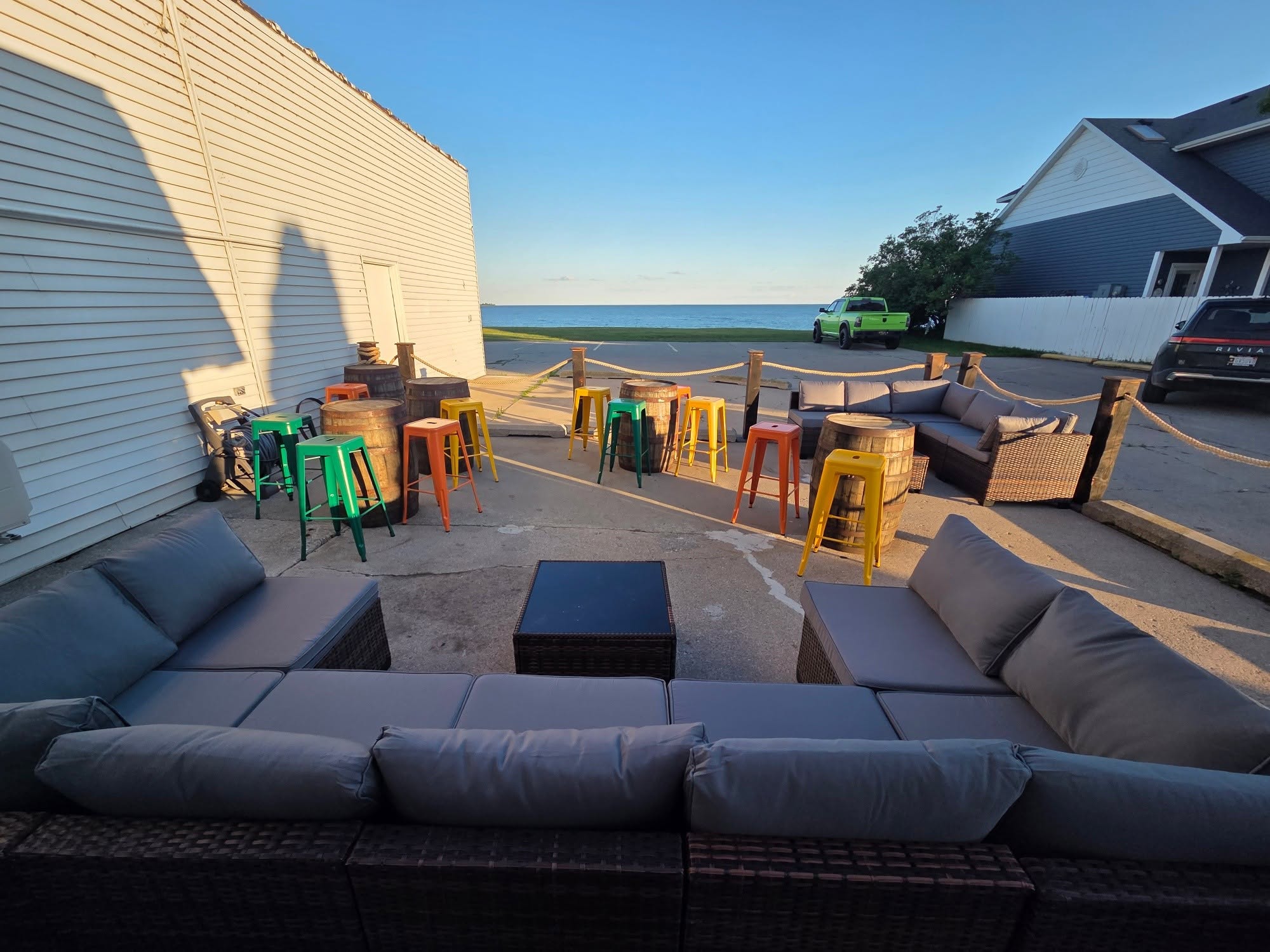 Outdoor seating at the Bay Party Store tasting lounge